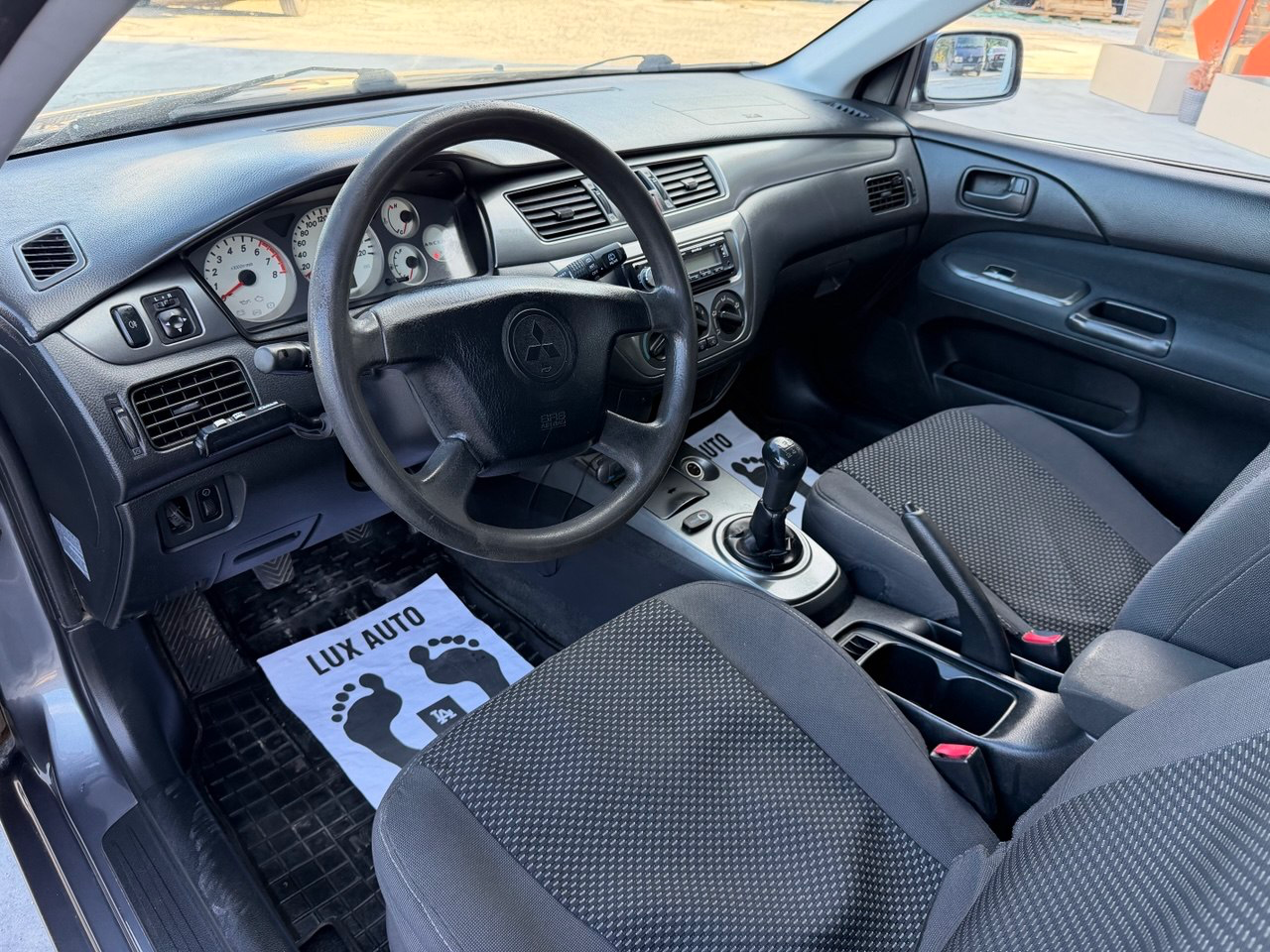 Mitsubishi Lancer 6