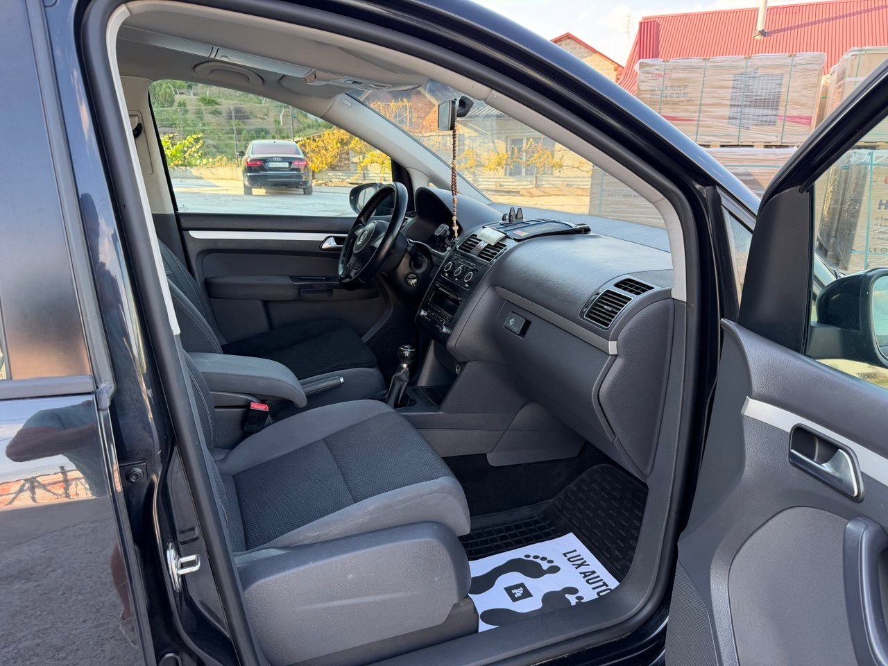 Volkswagen Touran 7